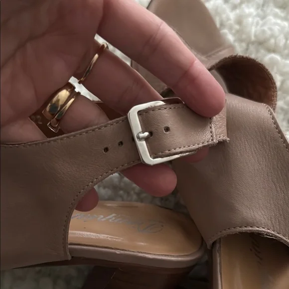 Piampiani | Heels - Picture 9 of 11